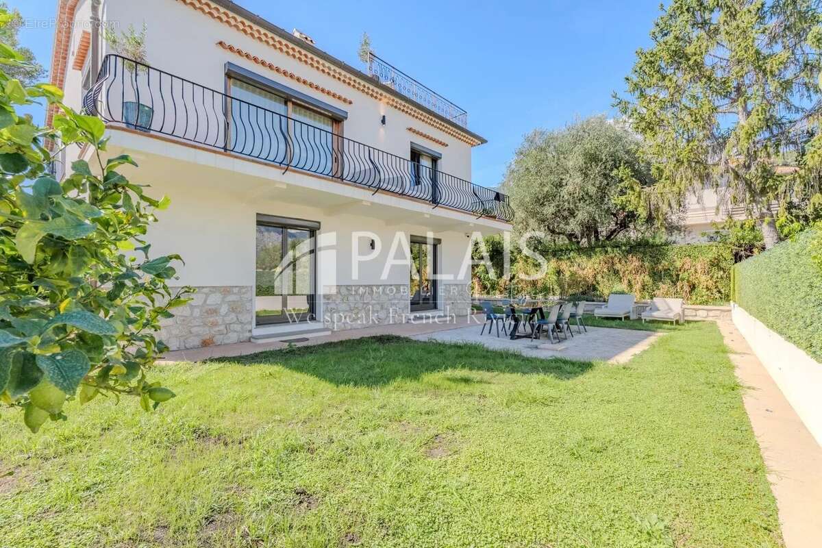 Maison à ROQUEBRUNE-CAP-MARTIN