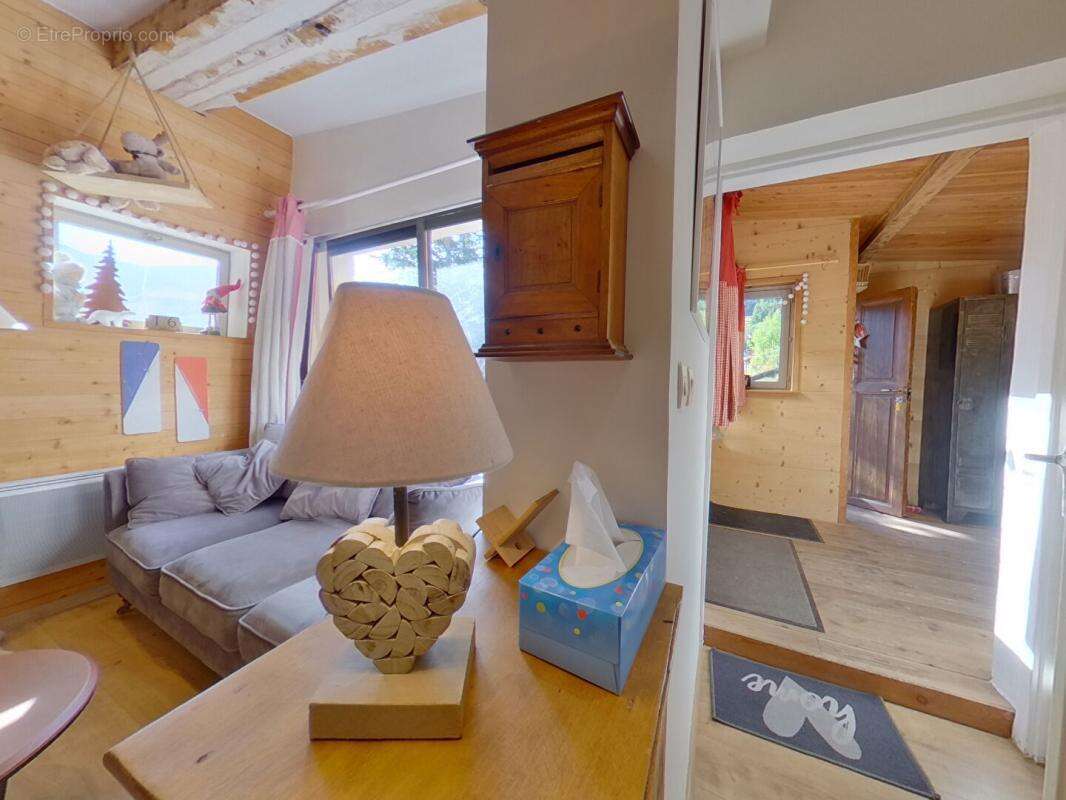 Appartement à LES THUILES