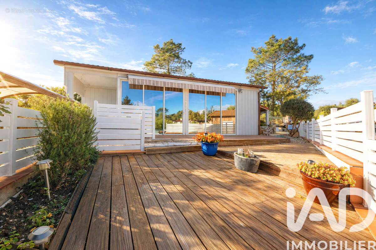 Photo 2 - Maison à ROQUEBRUNE-SUR-ARGENS