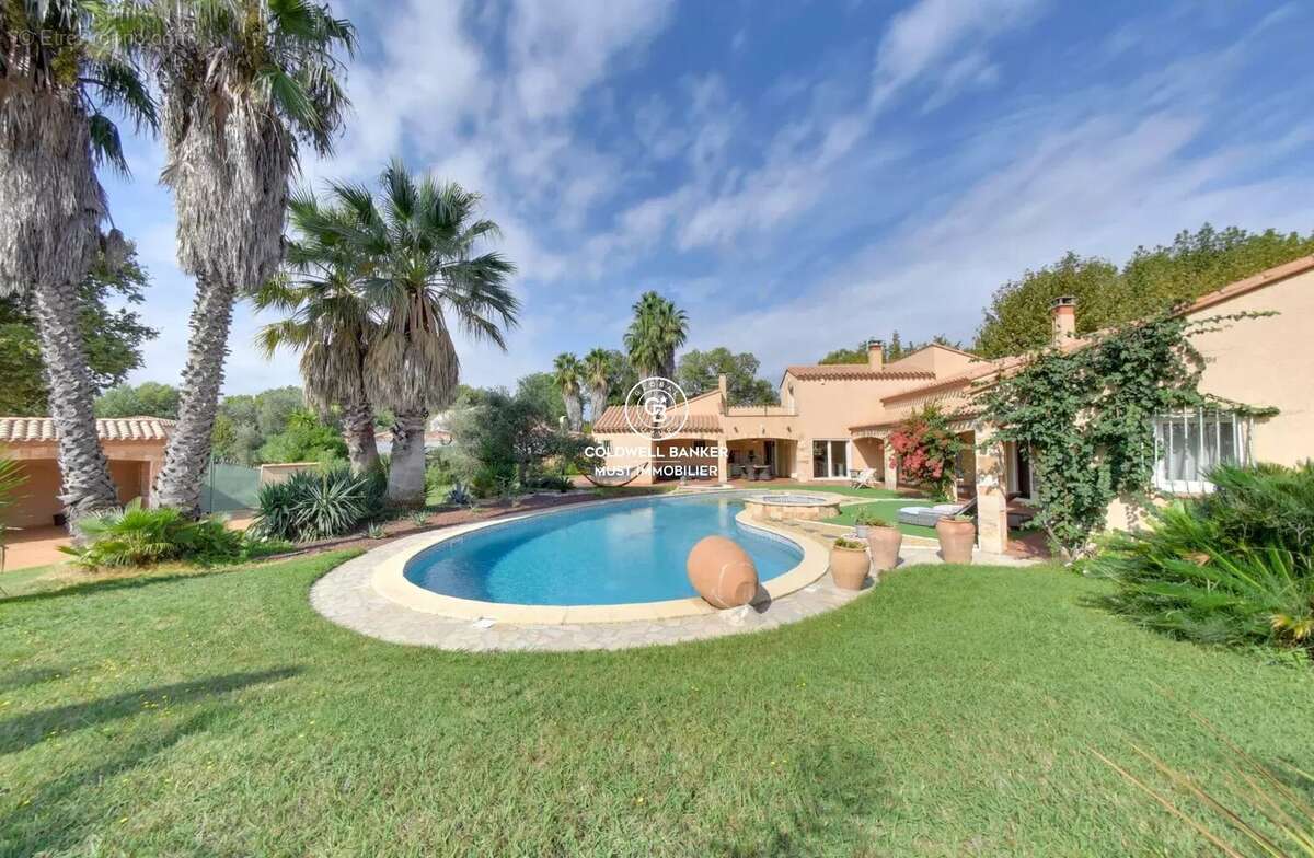 Maison à SAINT-CYPRIEN