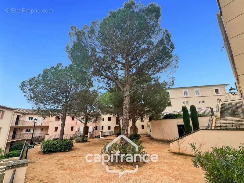 Appartement à MALLEMORT