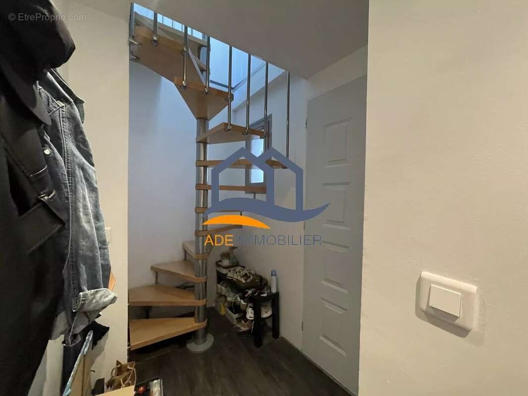 Appartement à EGUILLES