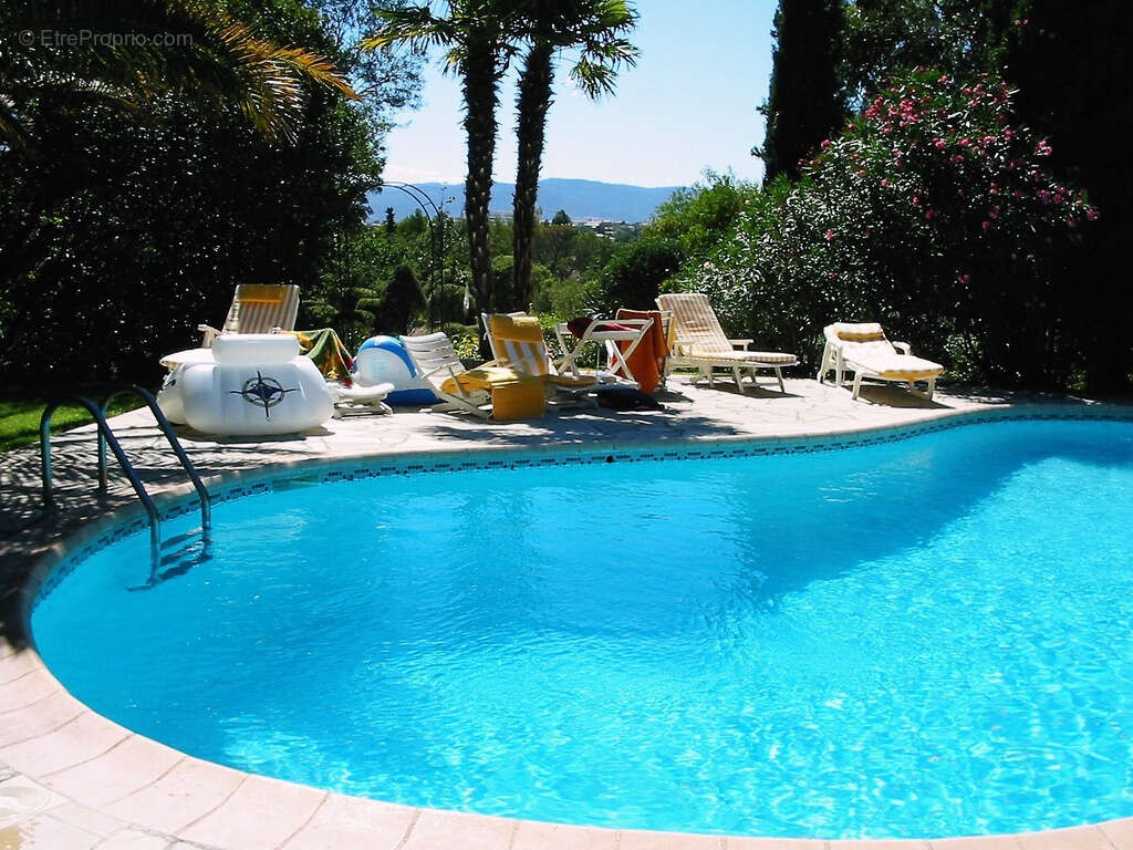 Maison à FREJUS