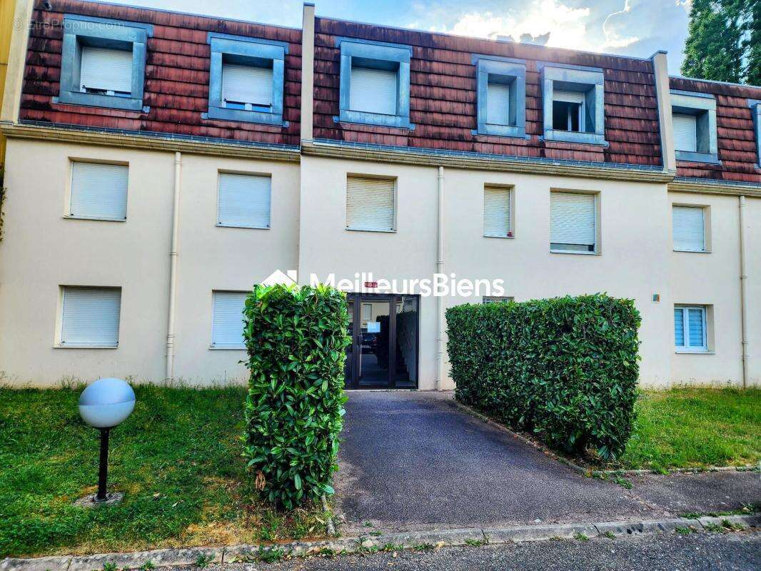  Appartement T3 avec jardin privatif, terrasse, parking et cave – Bld Emile Zola à Laxou - photo 8
