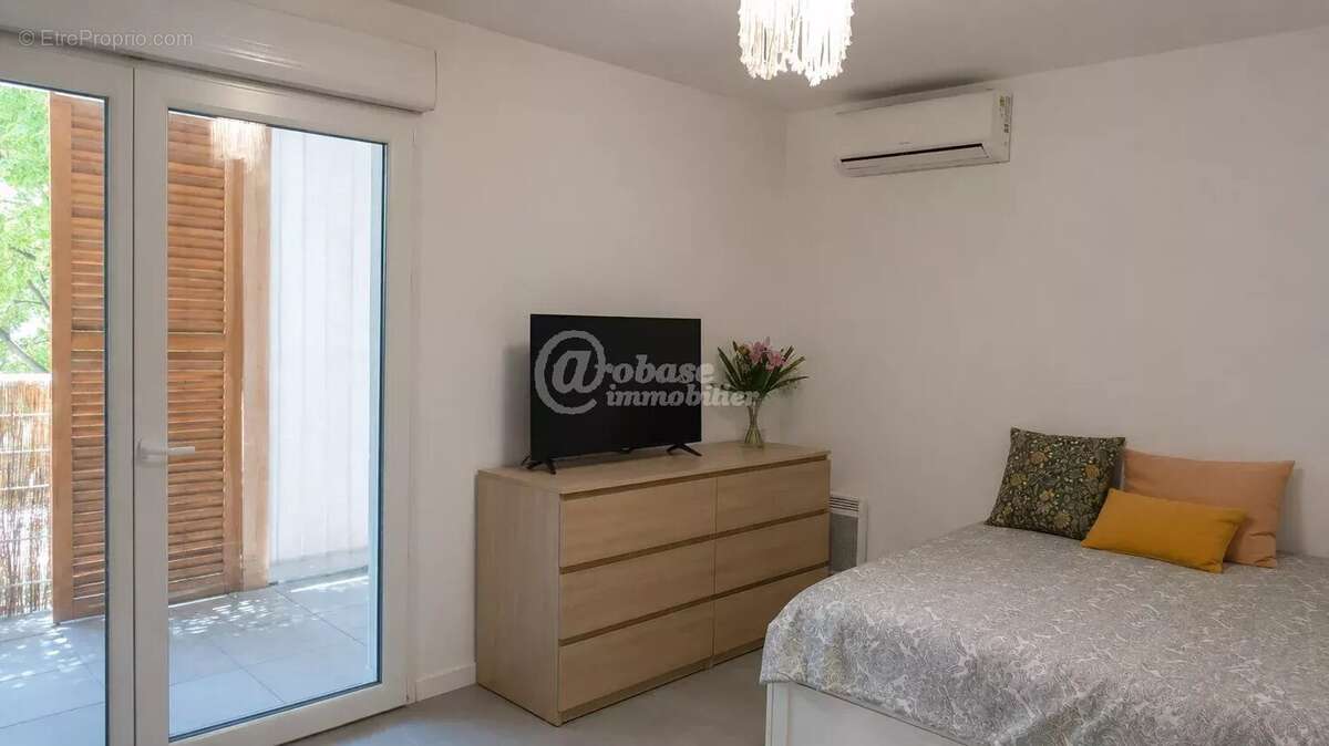 Appartement à MARSEILLE-5E
