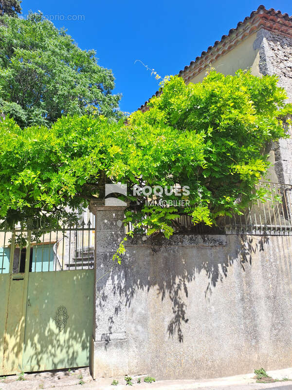 Maison à LE CAYLAR