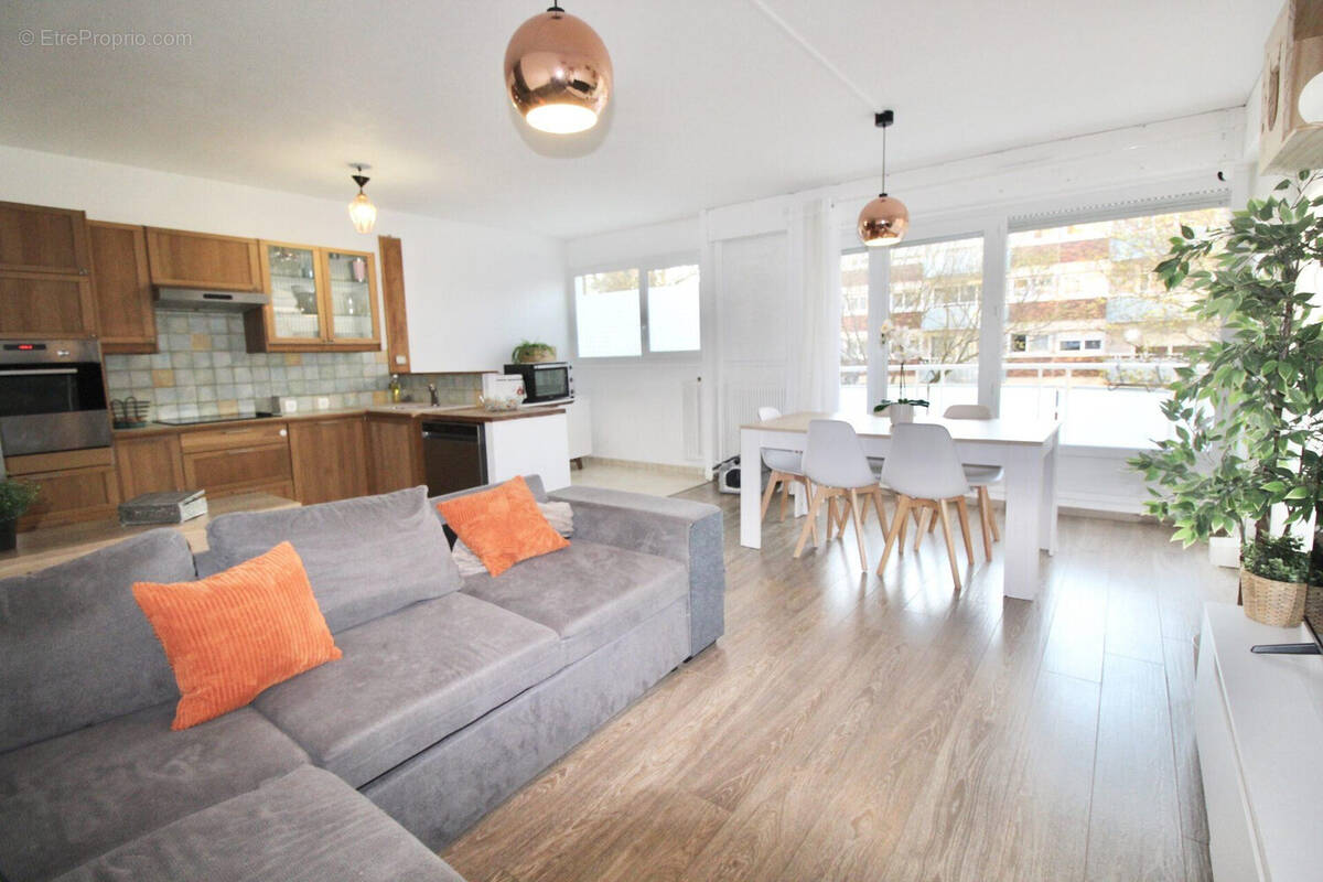 Appartement à MAUREPAS