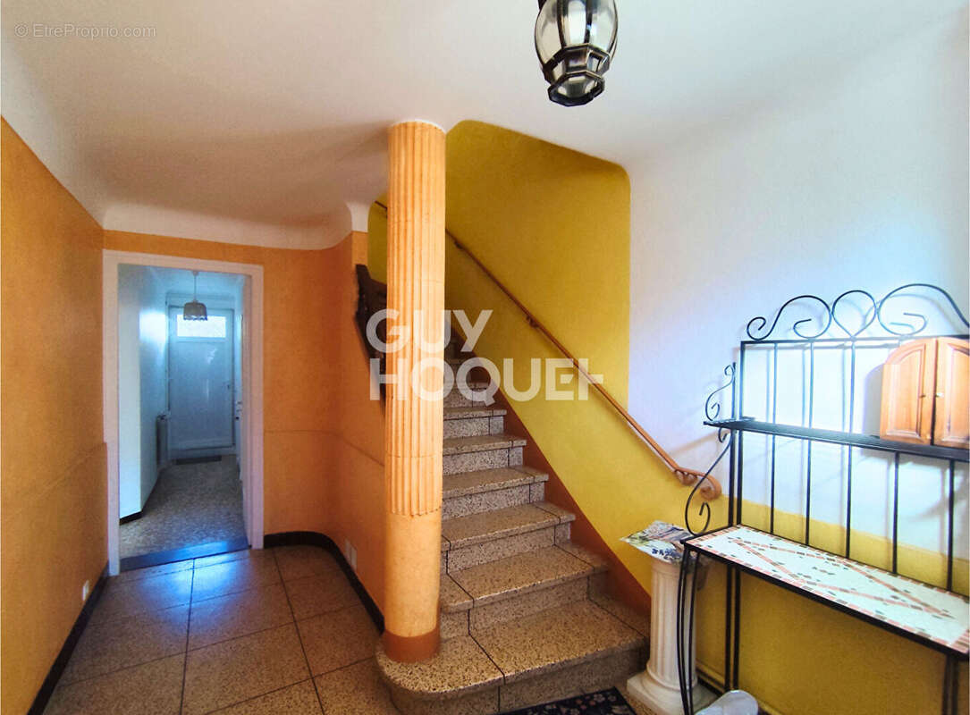 Maison de ville 126 m² - 4 chambres - A vendre à Perpignan (66000) Quartier Saint-Assiscle - photo 7