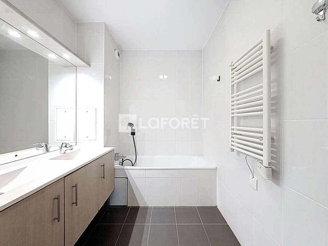 Appartement à BOURG-LA-REINE