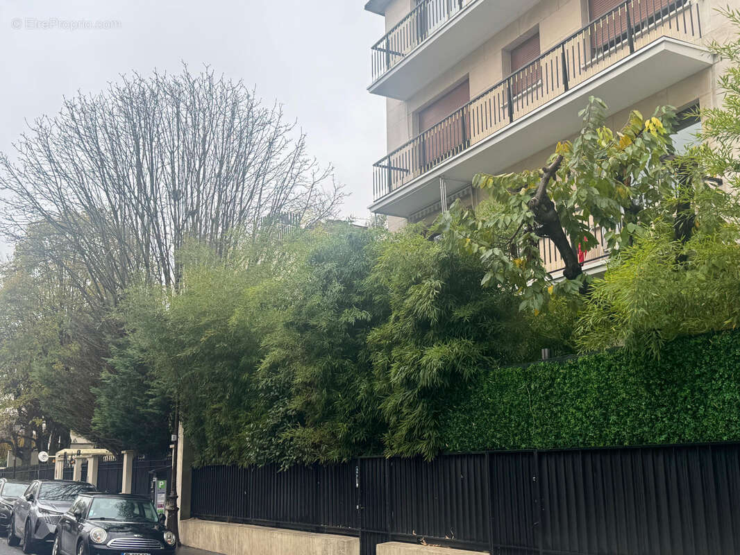 Appartement à NEUILLY-SUR-SEINE