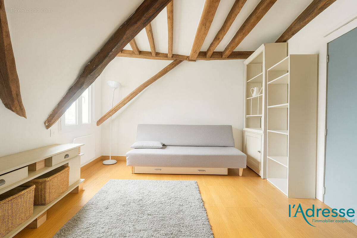 Appartement à PARIS-2E