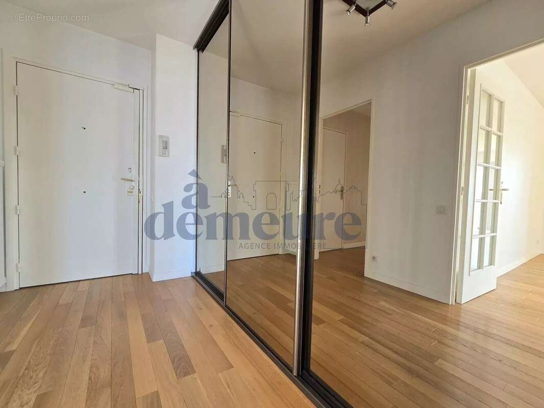 Appartement à ISSY-LES-MOULINEAUX