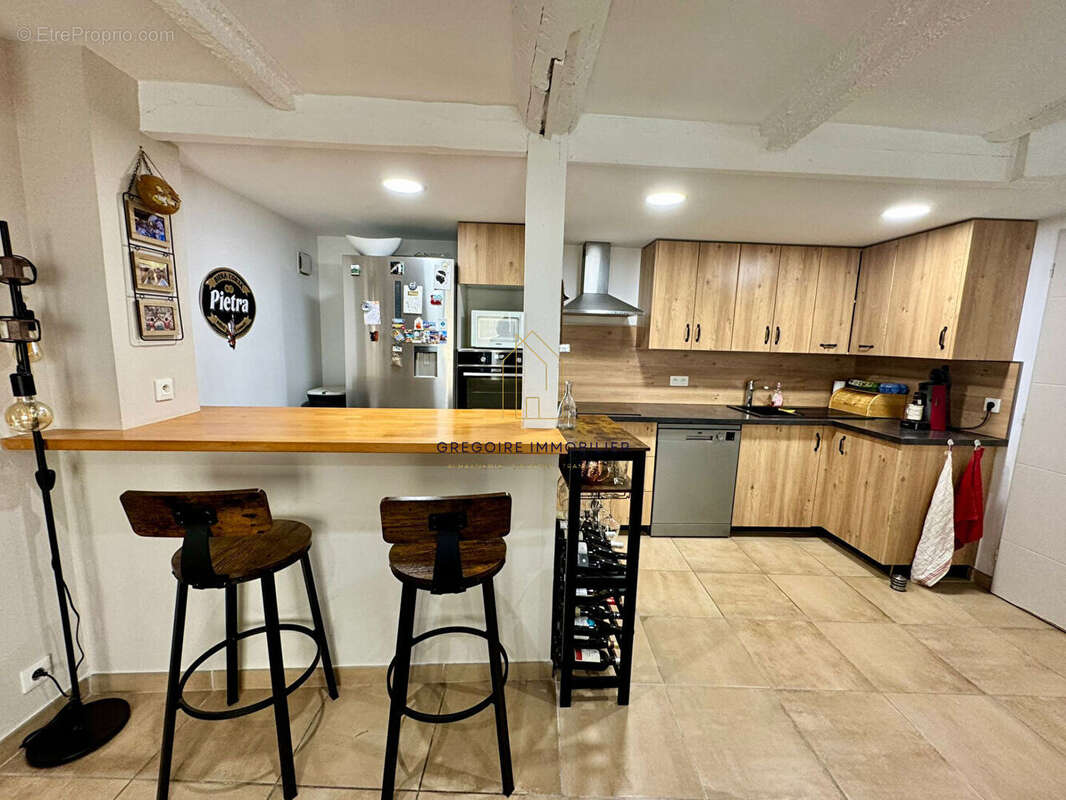 Maison à LA TOUR-D&#039;AIGUES