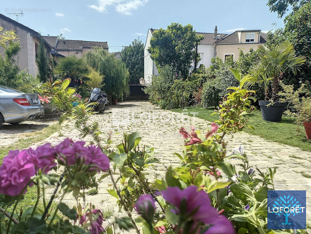 Maison à NEUILLY-PLAISANCE