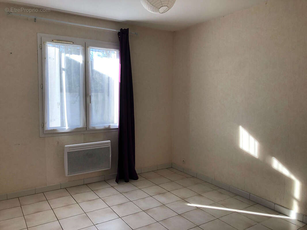 Maison à SALLES-SUR-MER