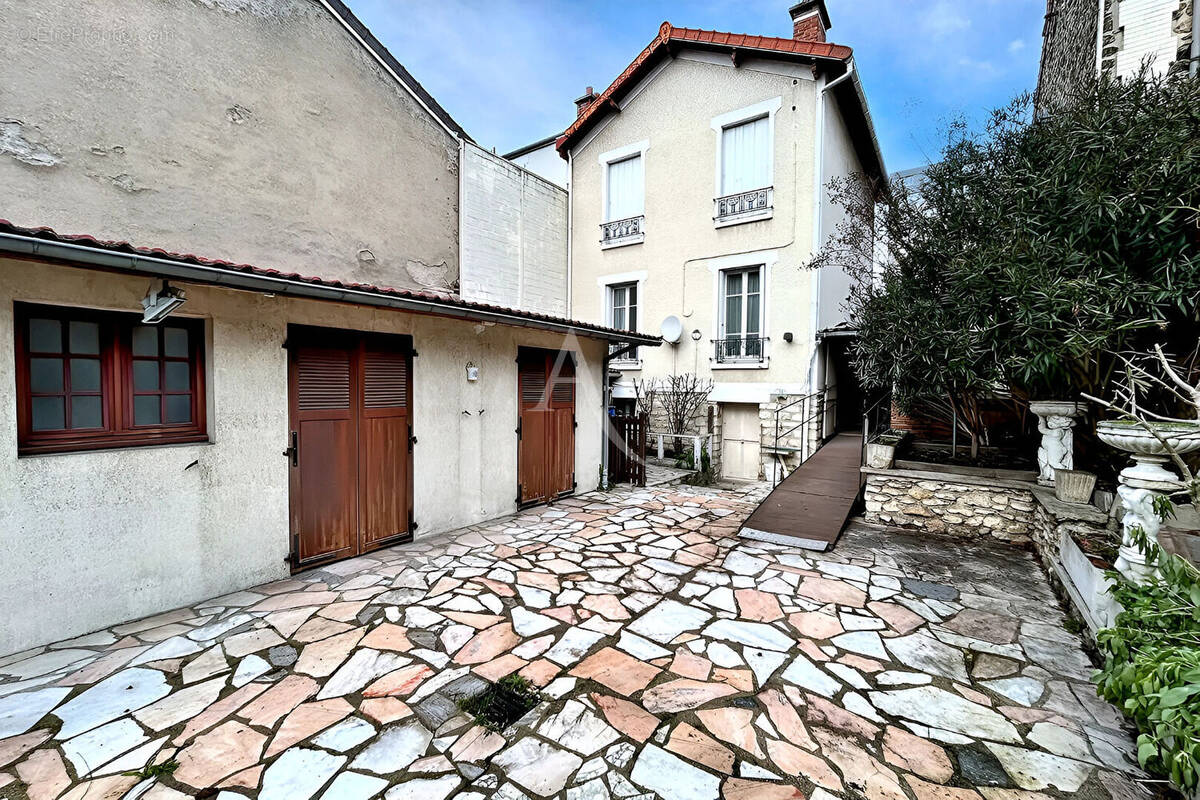 Maison à VITRY-SUR-SEINE