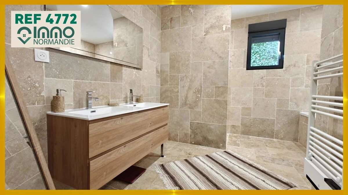 Maison à CALLEVILLE