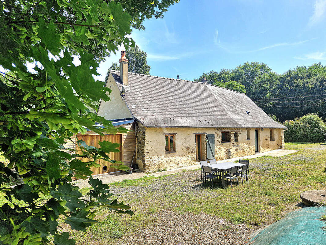 Maison à CONTIGNE