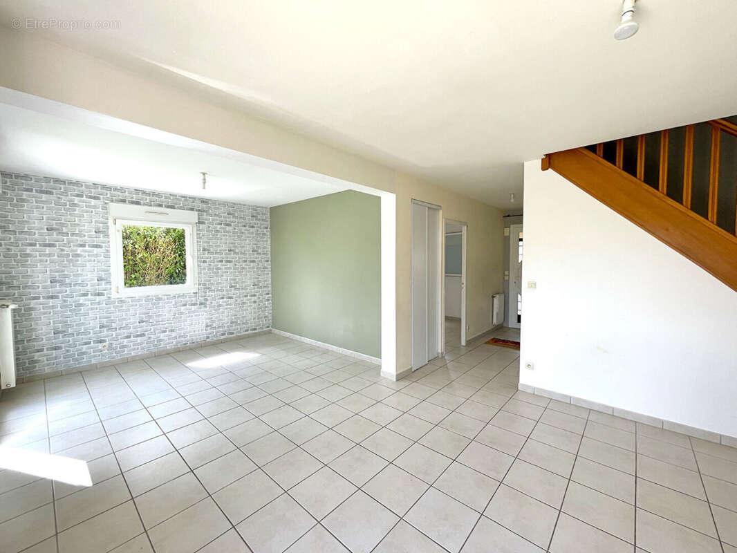 A vendre - maison soliers - photo 6