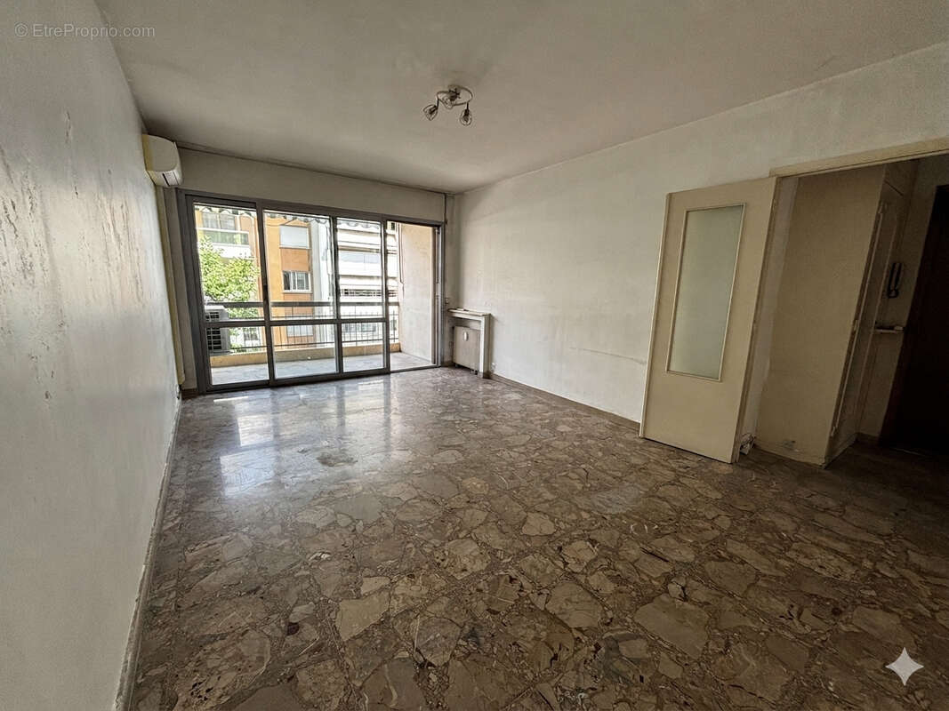 Appartement à VENCE