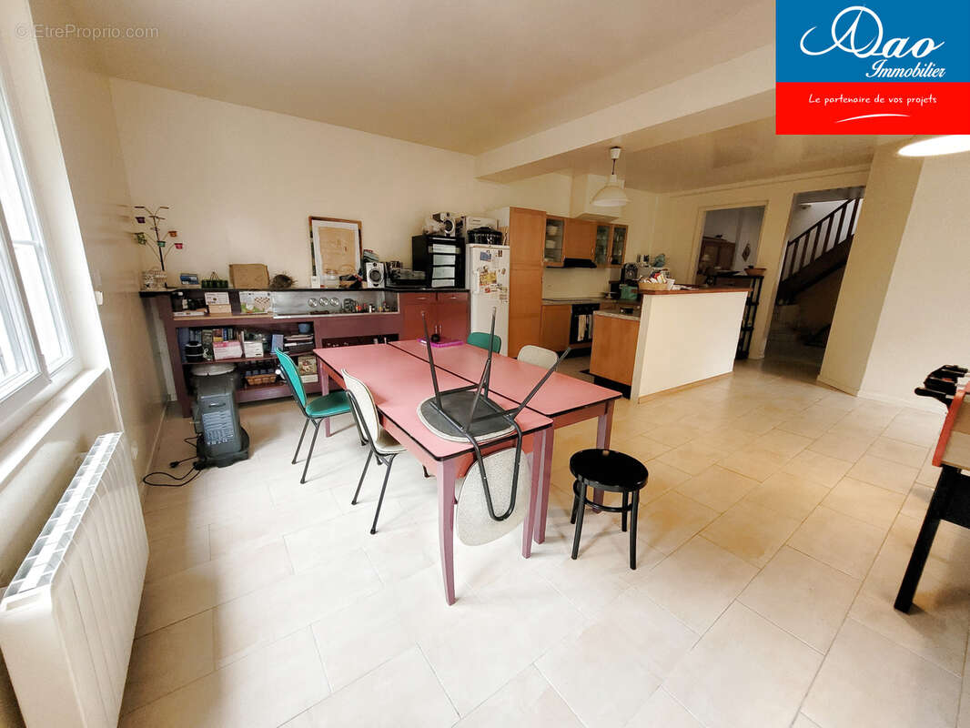 Grande maison familiale avec dépendances - photo 2