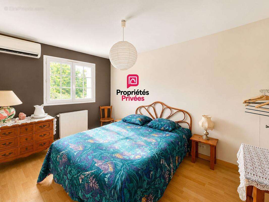 Propriété familiale avec piscine chauffée et parc arboré - photo 9