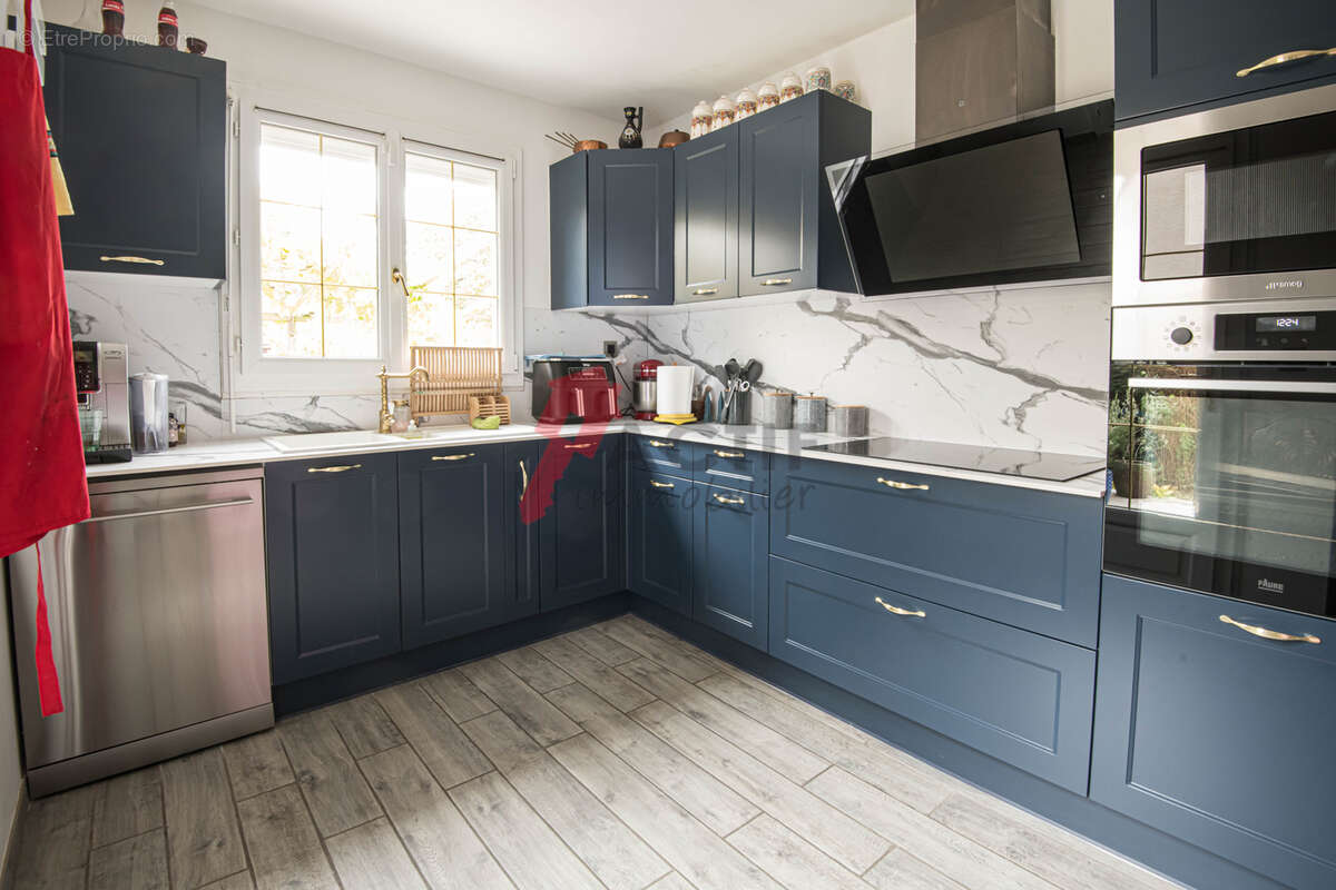 Maison à COURCOURONNES