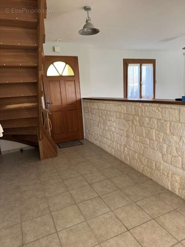 Maison à LA RIVIERE-SAINT-SAUVEUR