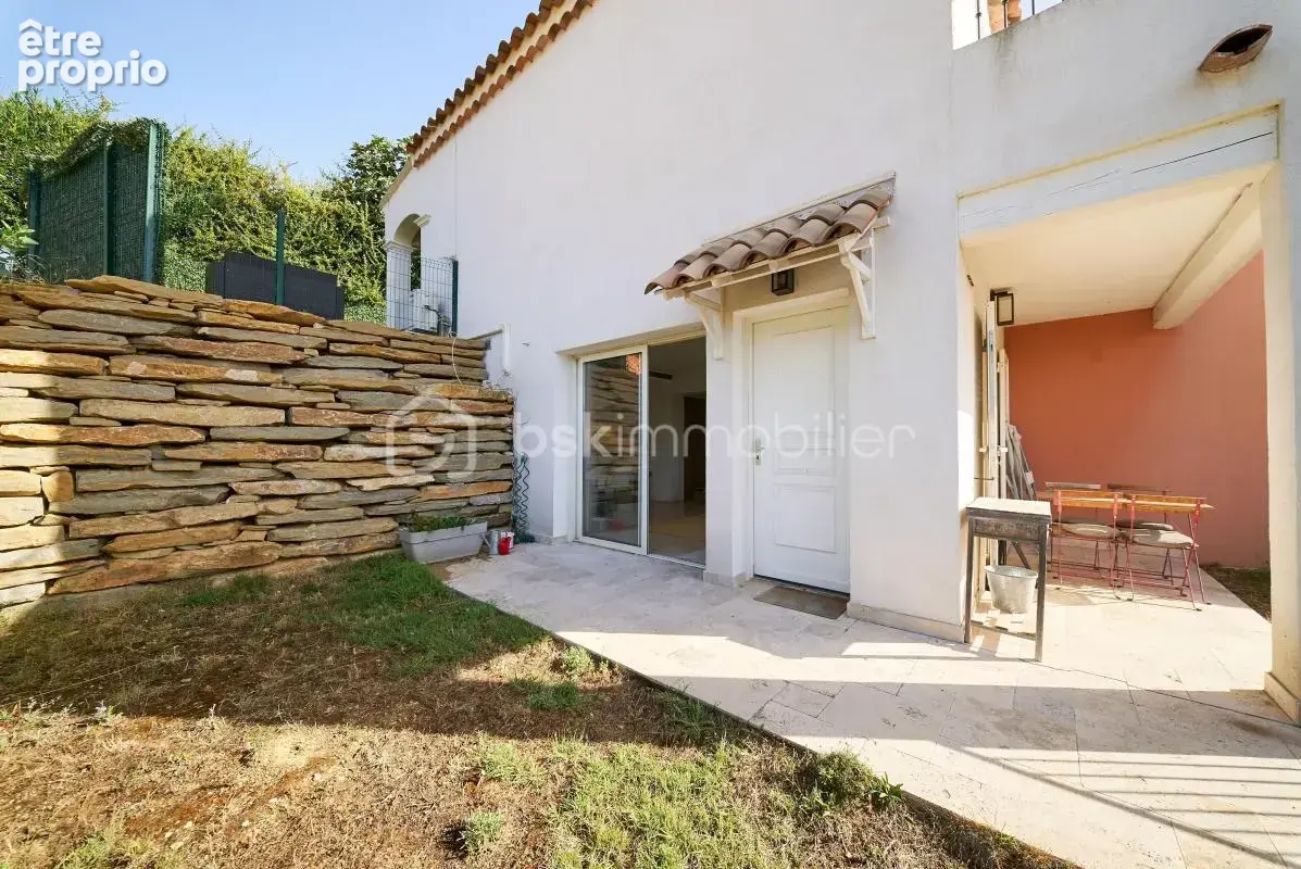 Ste Anne du Castellet - Découvrez cette Maison de type T3 - photo 4