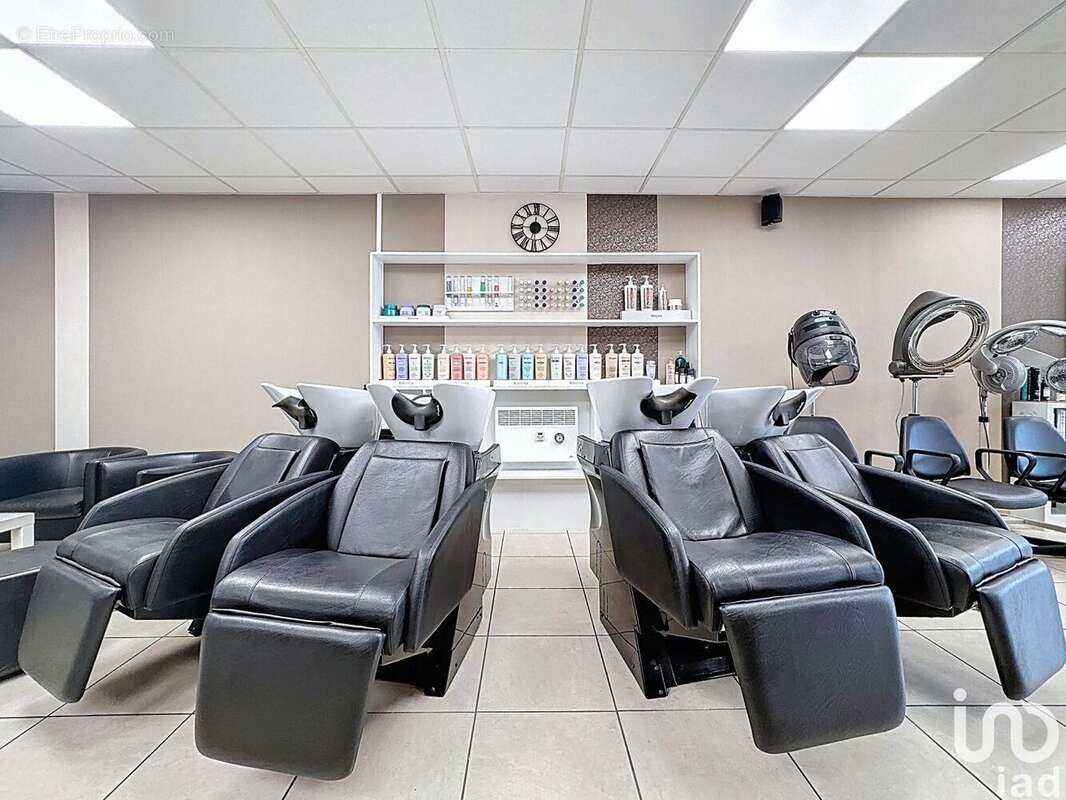 Photo 3 - Commerce à AUXERRE