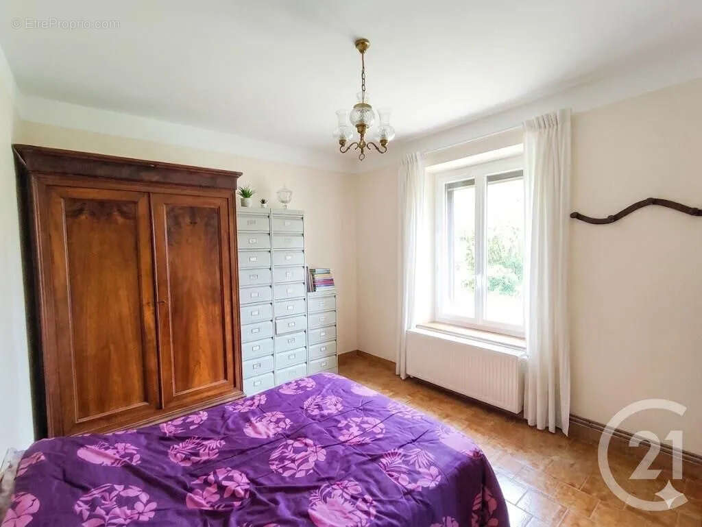 Maison 158 m² à Bitry  - photo 5