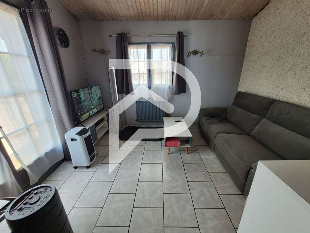 Maison  6 pièce(s) - photo 11