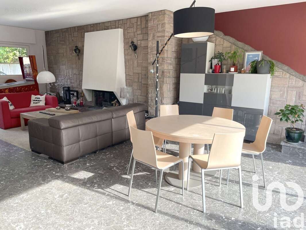 Maison 187 m² à Soisy-Sur-Seine  - photo 8