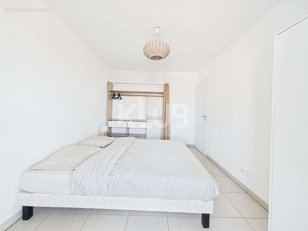 Appartement à MARSEILLE-3E