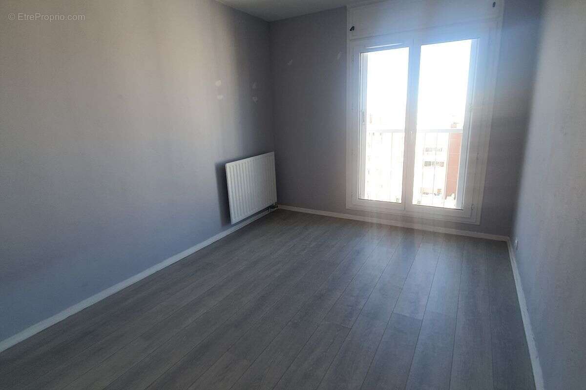 Appartement à MARSEILLE-11E