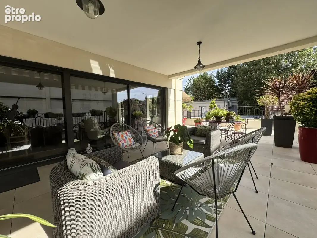 Appartement à SAINT-MAUR-DES-FOSSES
