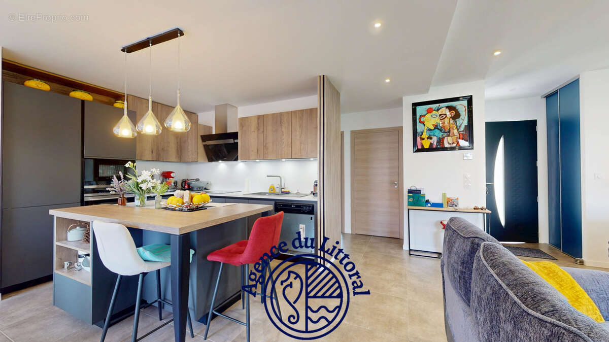 Maison à VAUX-SUR-MER