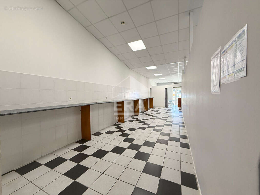 Local commercial 176m² à perpignan - photo 7