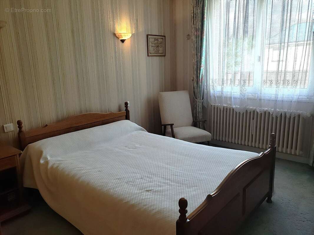 Maison à AZAY-LE-RIDEAU