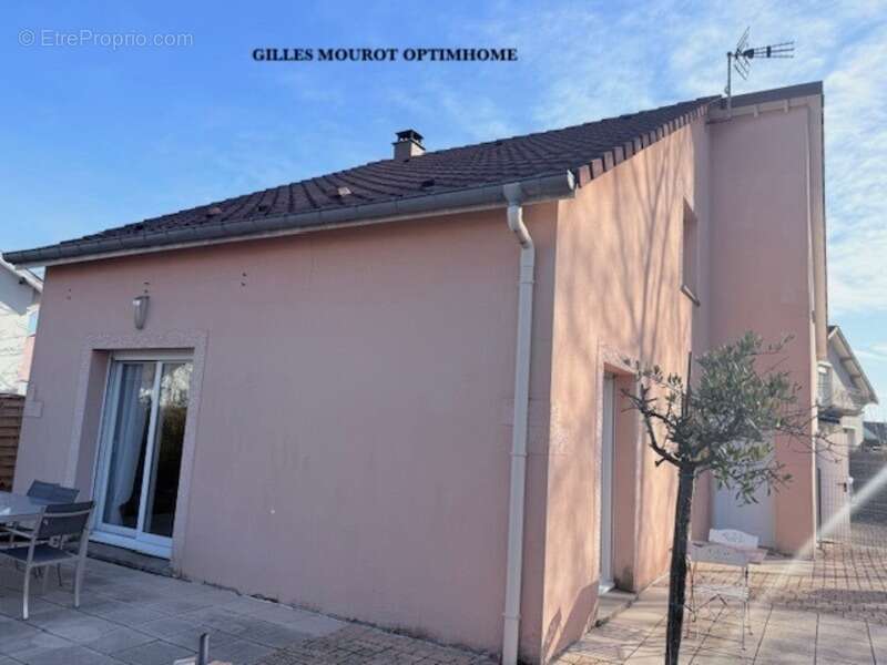 Maison à THAON-LES-VOSGES