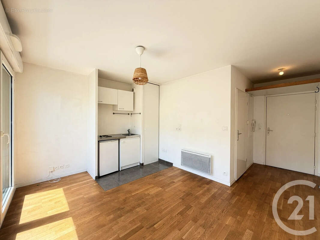 Appartement à MONTROUGE
