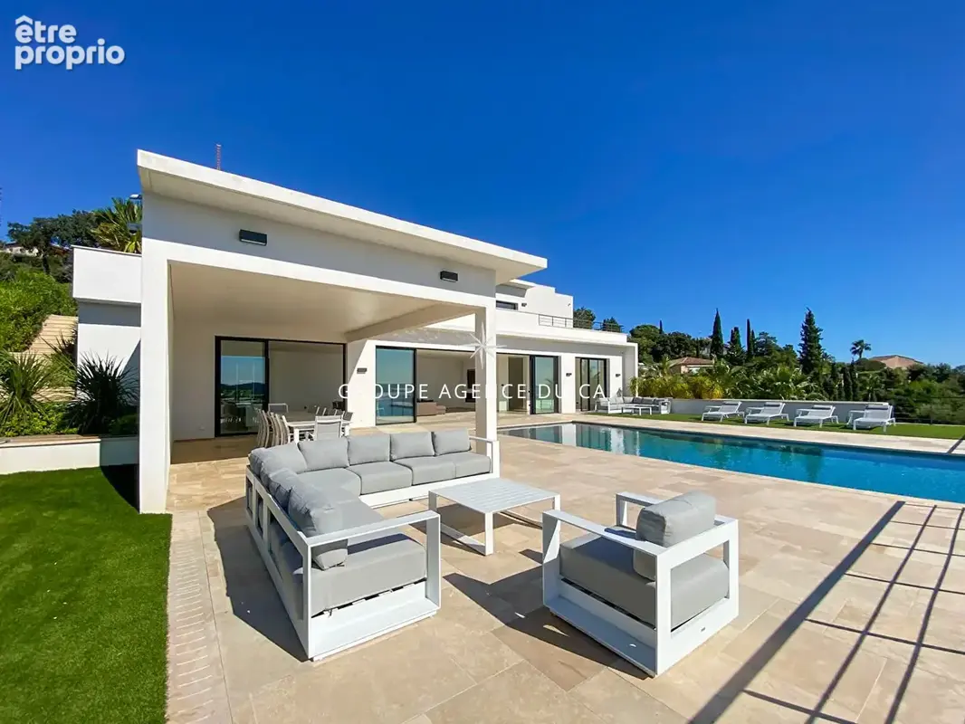 Les issambres villa luxueuse vue mer panoramique 7 chambres avec garage 4  voitures piscine intérieure et extérieure - photo 2