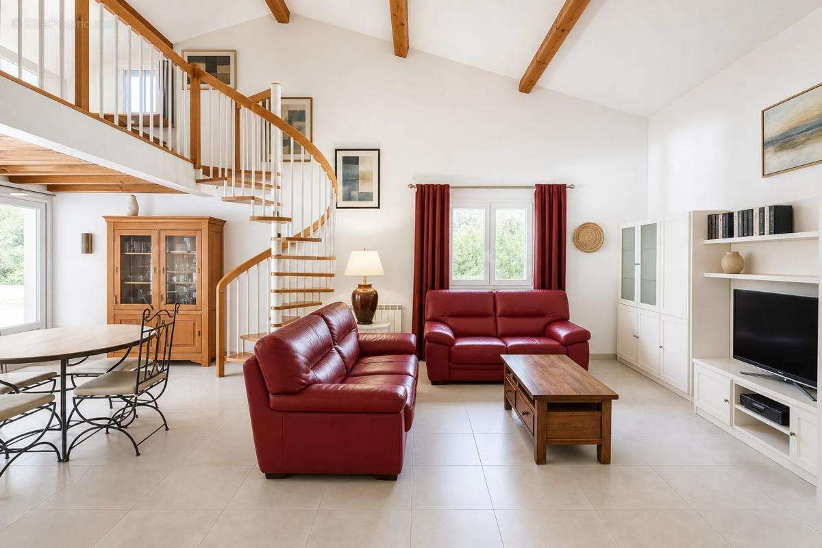 Maison à FORCALQUEIRET