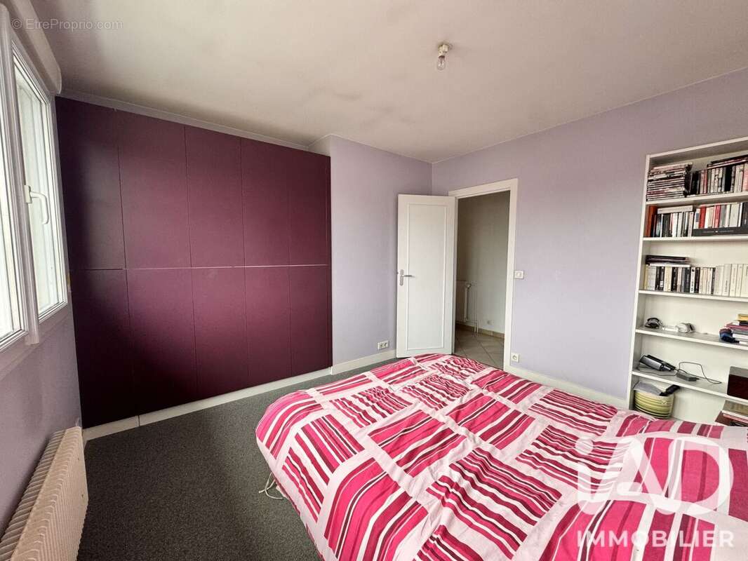 Photo 8 - Appartement à NANTERRE