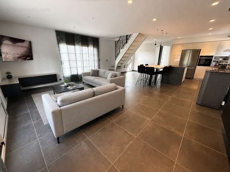 Superbe villa en position dominante aux portes de LOURDES ! - photo 6