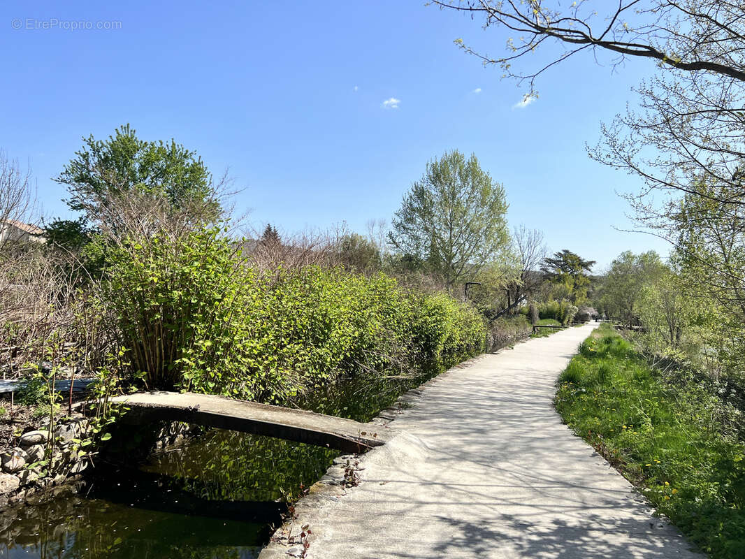 Belles parcelles centre de saint privat - photo 13