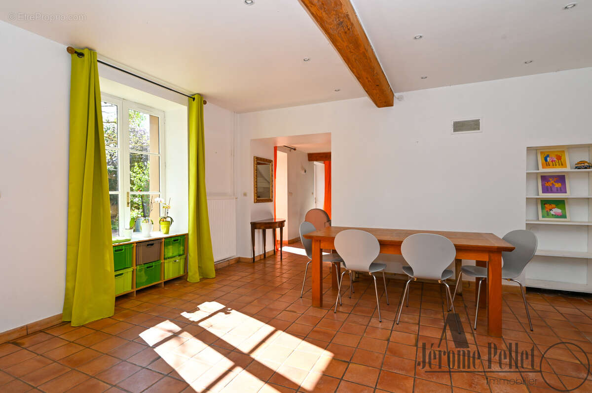Maison à TERNAY