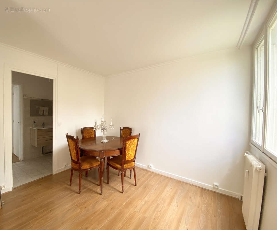 Appartement à LE RAINCY