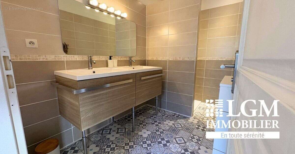 Maison à AIGUES-VIVES