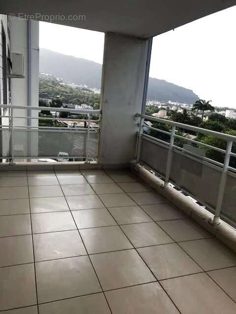 Appartement à SAINT-DENIS